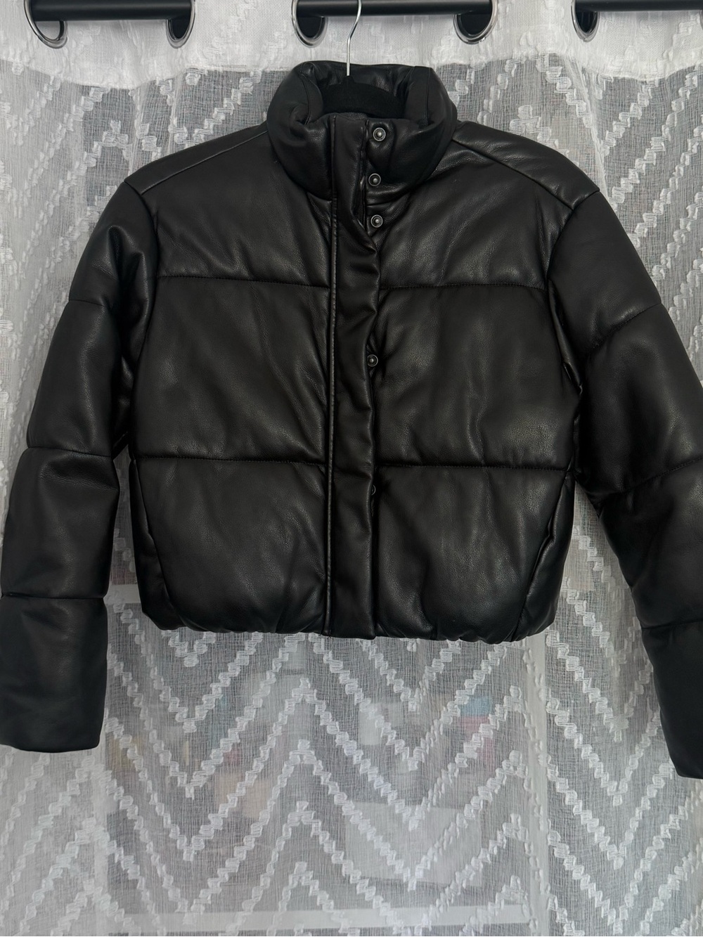 Gap Teen Black Faux Leather Cropped Puffer Jacket Size 10